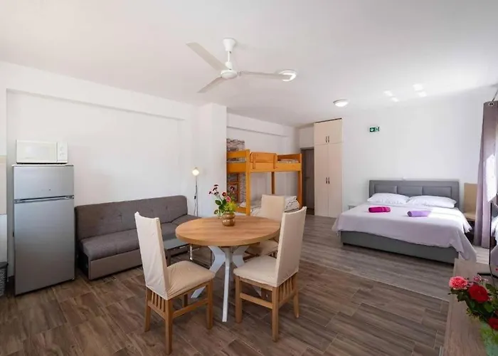 With Parking Space - 25204 Appartement Zadar