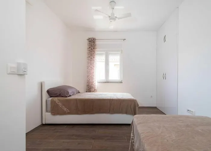 With Parking Space - 25204 Apartamento *